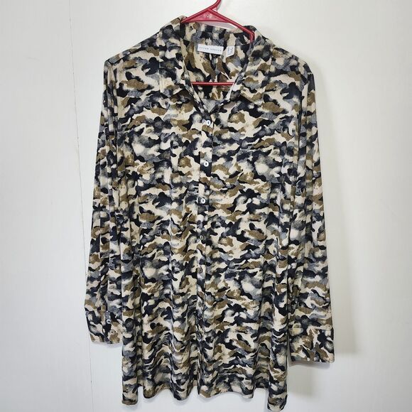 Susan Graver Tops - Susan Graver 1X Tunic Top Liquid Knit Camouflage Print Button Front Shirt